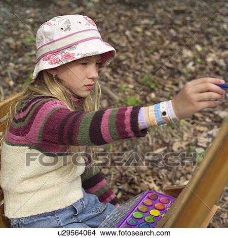 Picture - Young Girl painting. Fotosearch